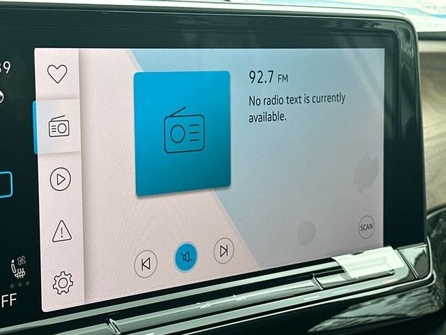 New 2026 White/off-white Volkswagen 2.0T SE w/Technology image 22