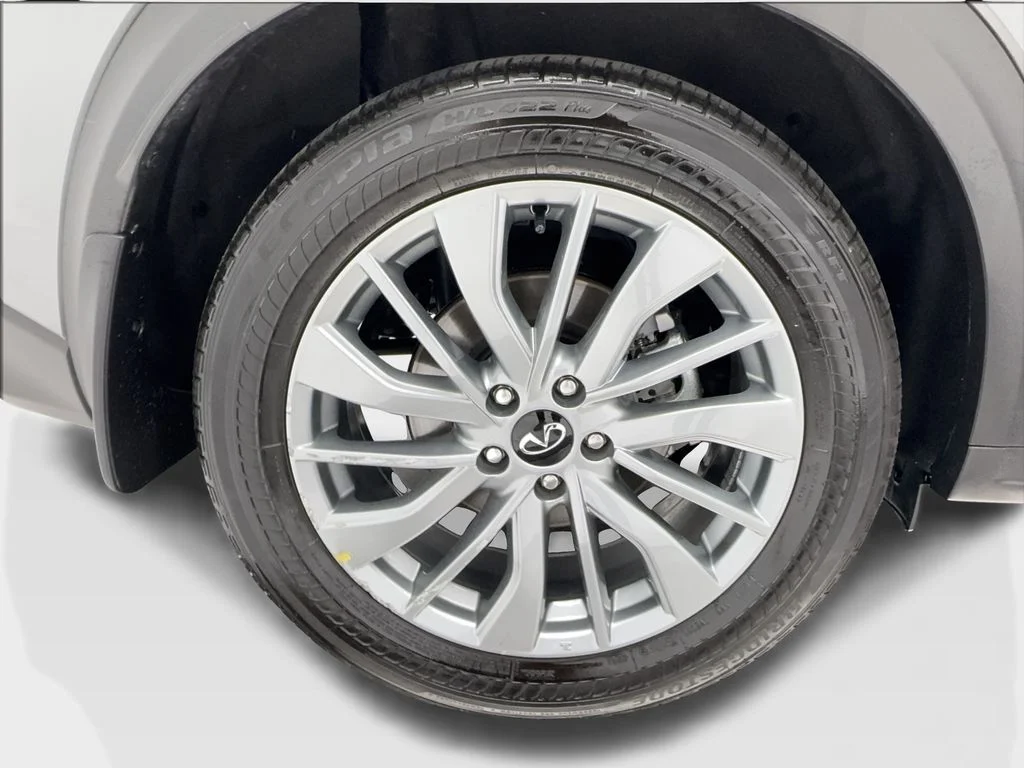 Used 2025 Gray INFINITI LUXE image 16