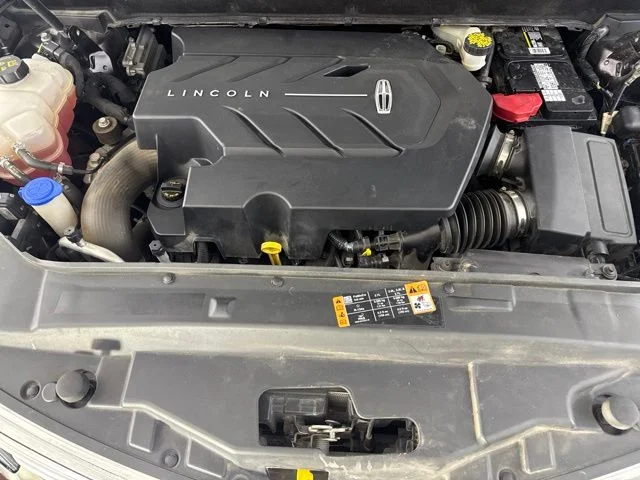 Used 2018 Red Lincoln Reserve image 20