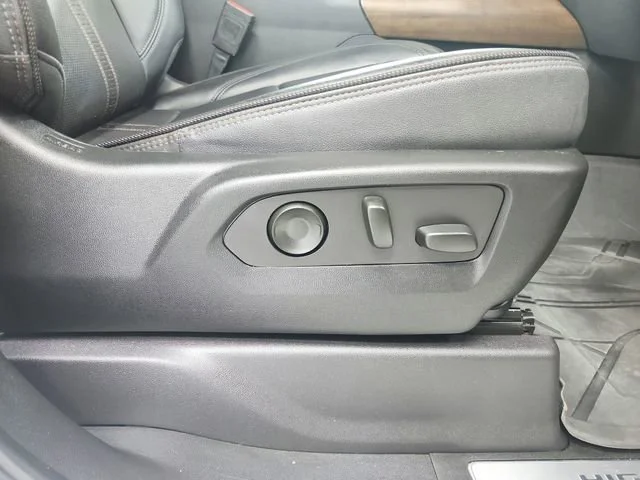 2024 Chevrolet Silverado 2500HD High Country - Photo 42