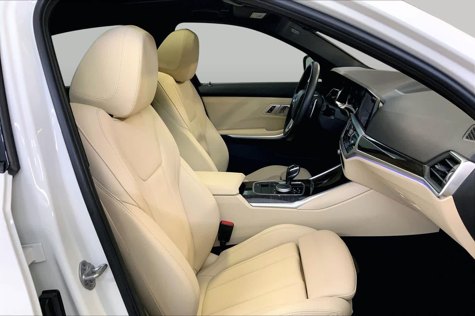 Used 2021 Alpine White BMW 330i xDrive image 8
