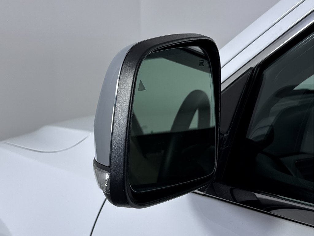 Used 2021 Bright White Clearcoat Jeep Limited image 27