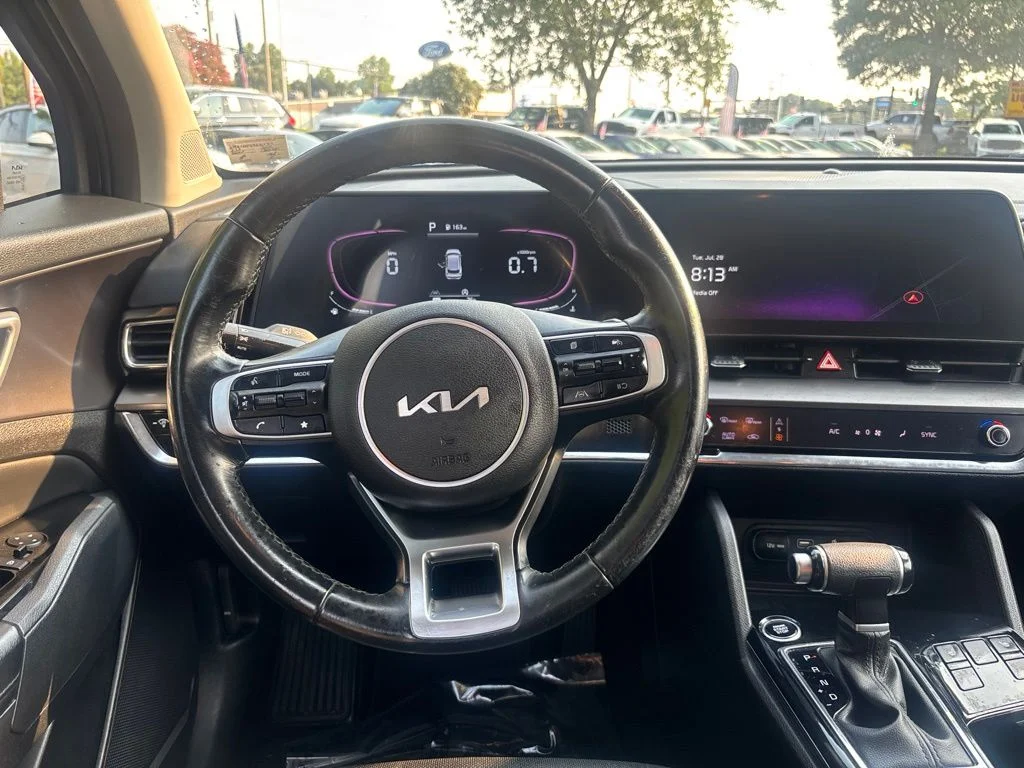 Used 2024 Black Kia EX image 14