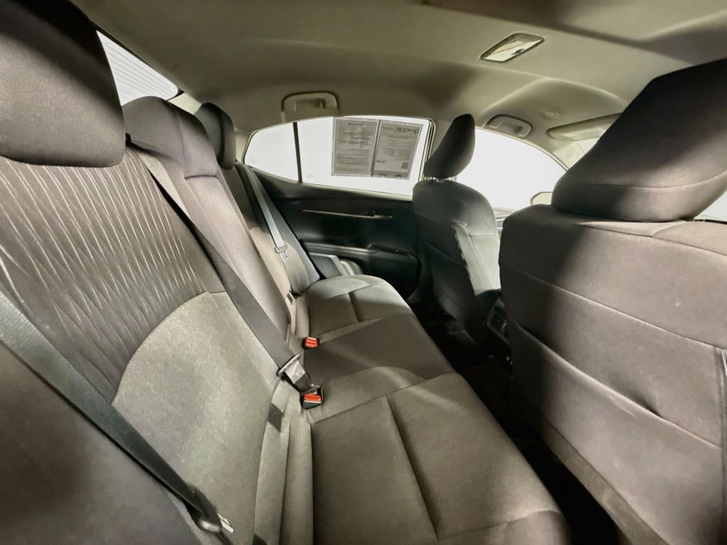 Used 2025 Midnight Black Metallic Toyota LE image 27