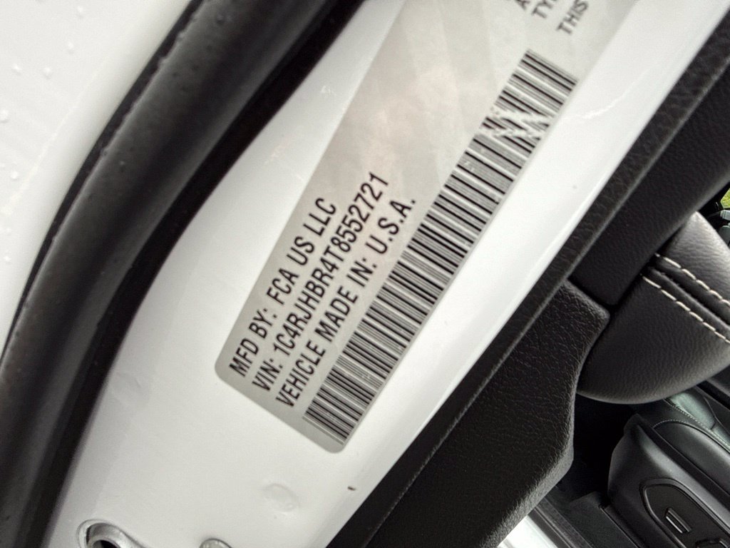 Used 2026 White Jeep Limited image 10