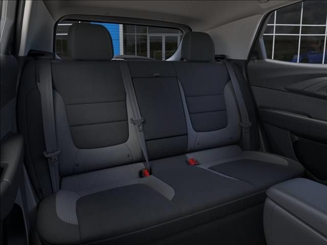 New 2026 Summit White Chevrolet LT image 17