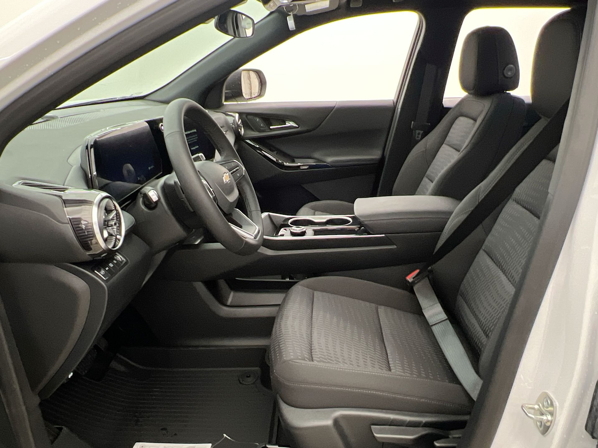 2026 Chevrolet Equinox LT - Photo 39