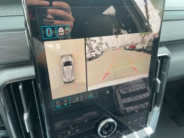 2026 GMC Acadia AT4 - Photo 13