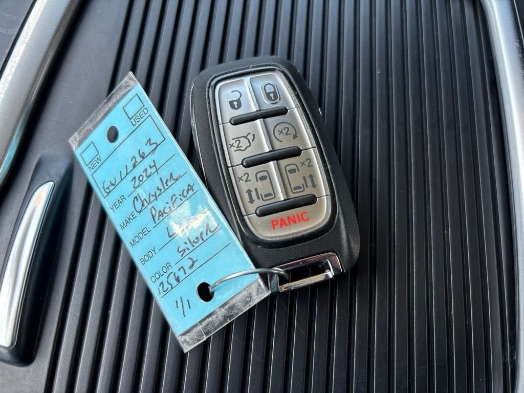 Used 2024 Silver Chrysler Touring L image 36