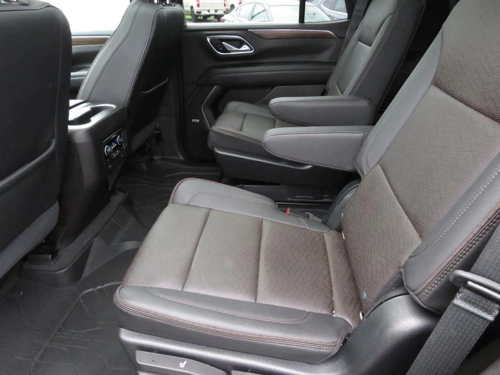 Used 2021 Black Chevrolet High Country image 24