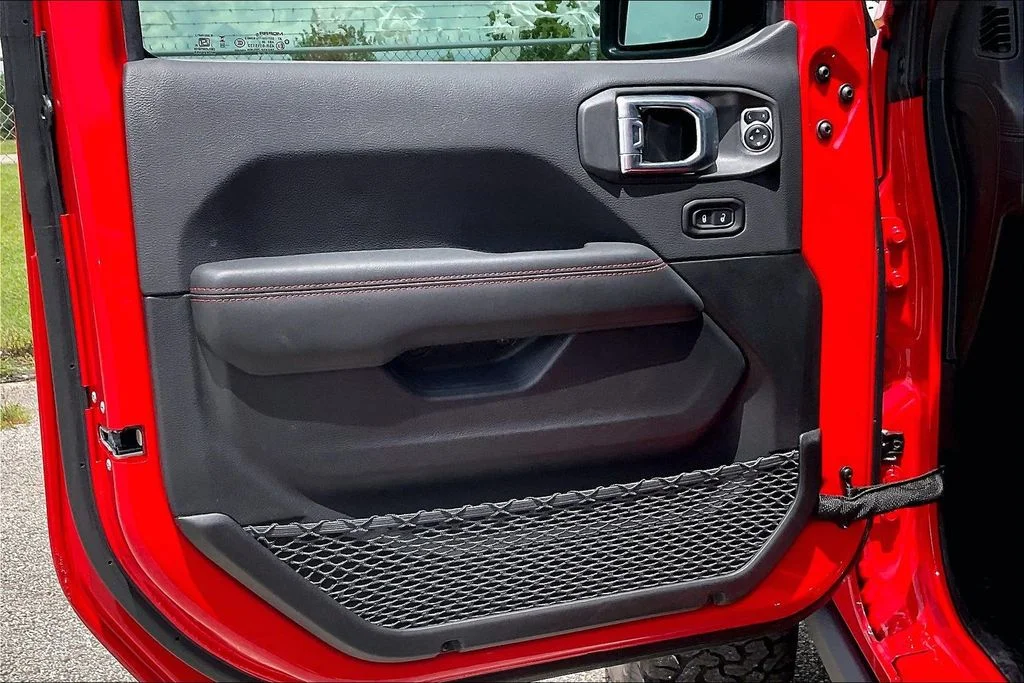 New 2026 Firecracker Red Clear-Coat Exterior Paint Jeep Rubicon X image 12