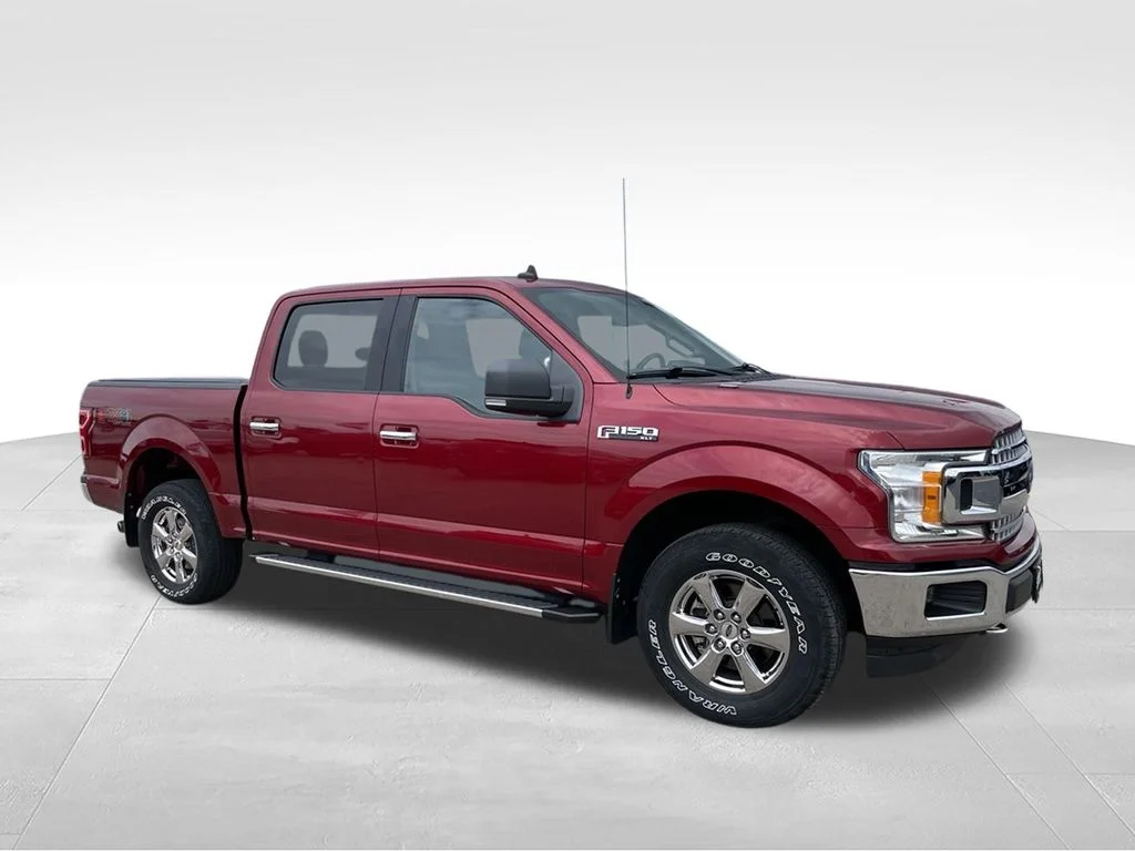 Used 2019 Ruby Red Metallic Ford XLT image 2