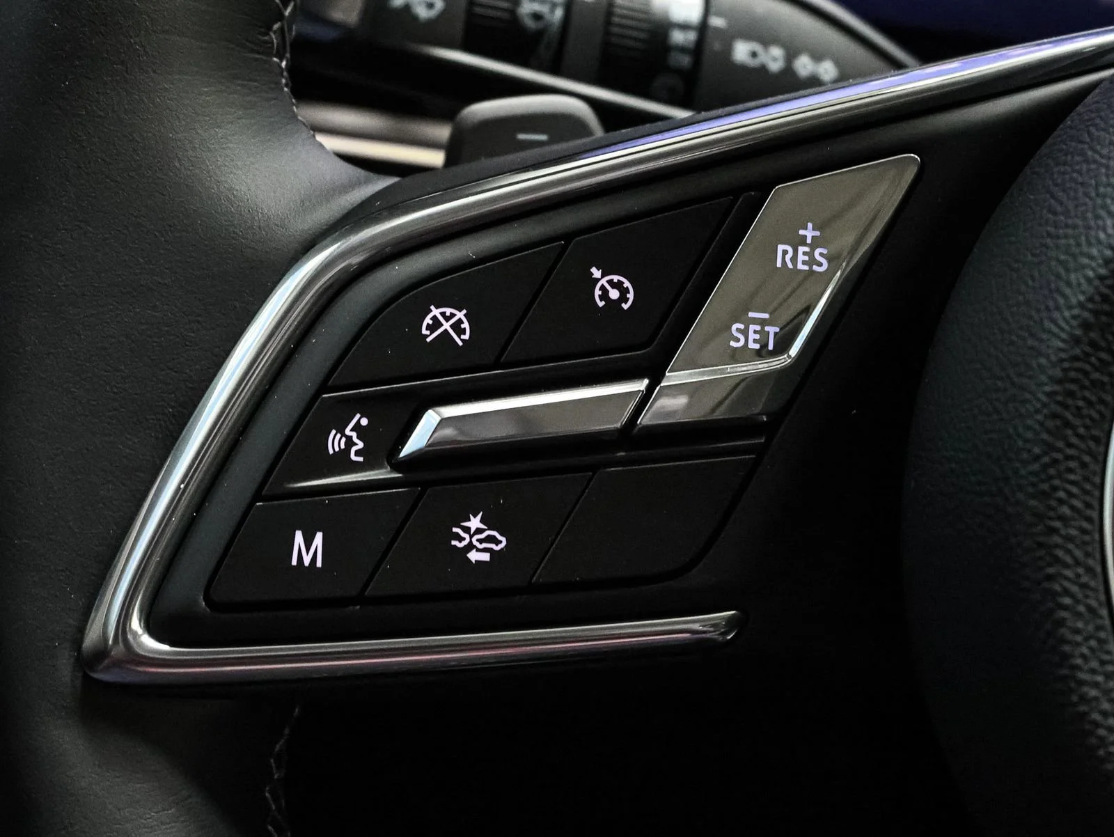 New 2026 Ebony Twilight Metallic Buick Avenir image 38