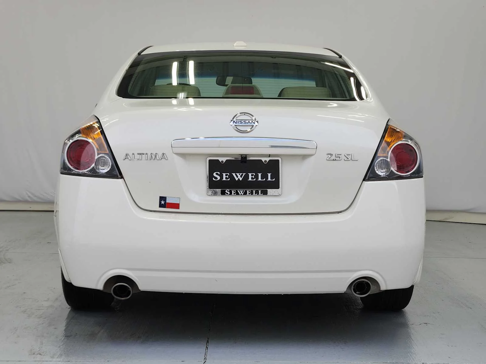 Used 2009 Winter Frost Pearl Nissan 2.5 SL image 5