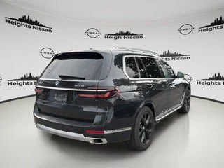 Used 2026 Black BMW xDrive40i image 5