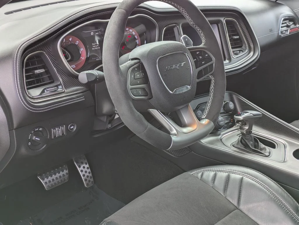 2023 Dodge Challenger SRT - Photo 9