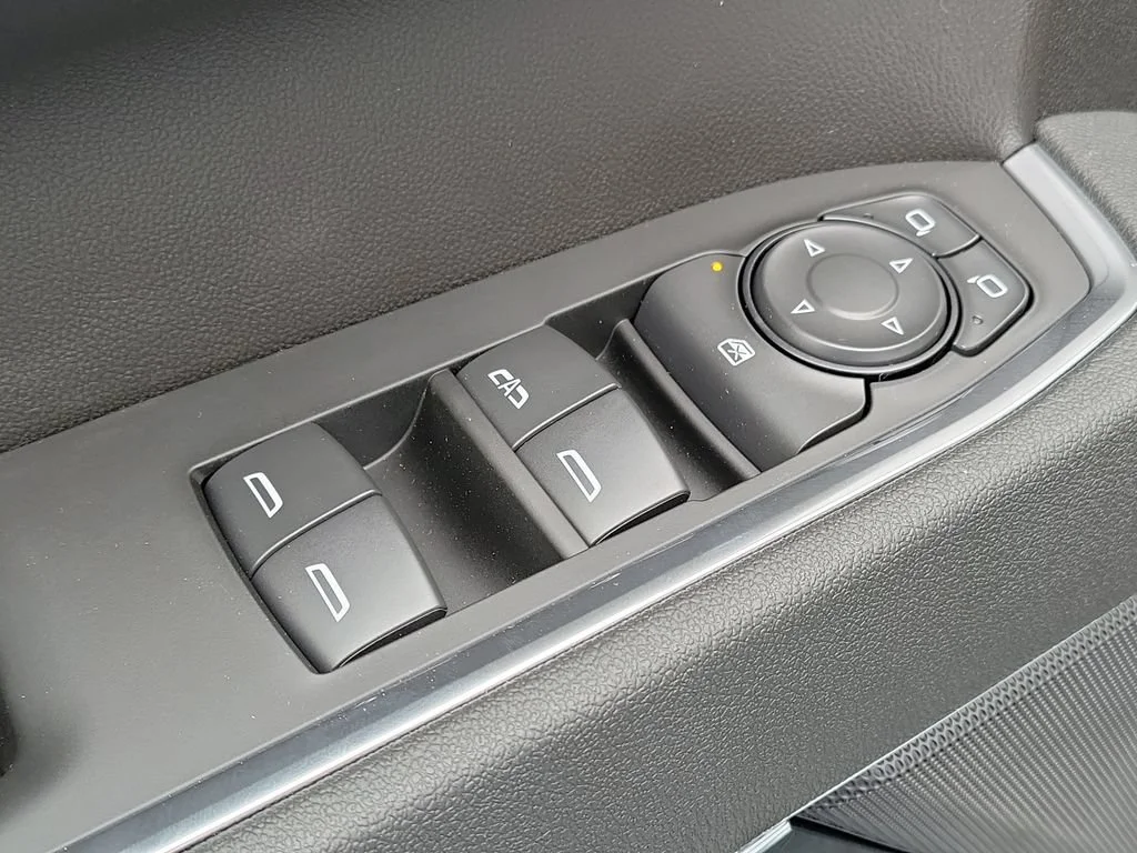 New 2026 Summit White Chevrolet LT Trail Boss image 19