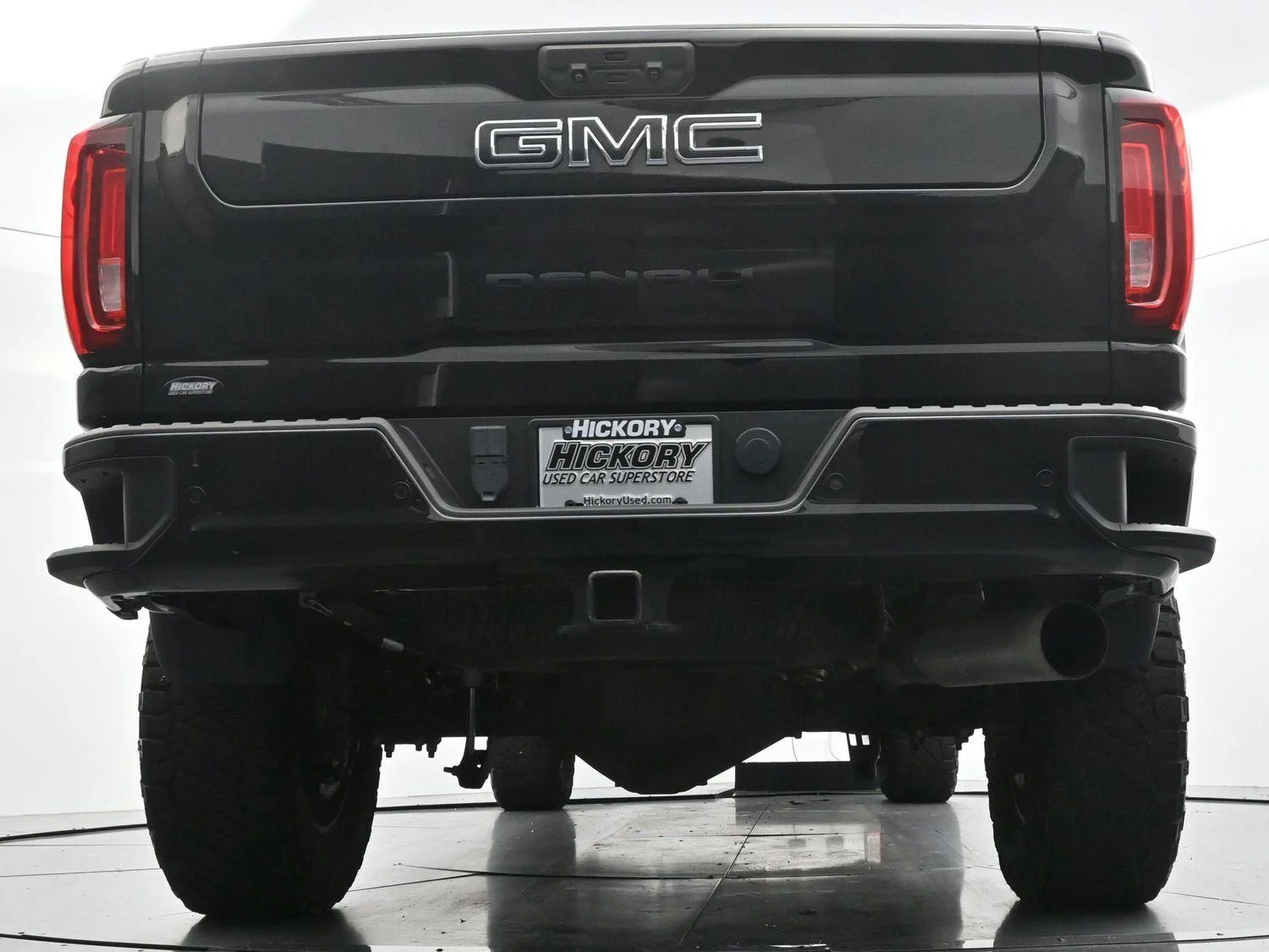 Used 2021 Onyx Black GMC Denali image 54