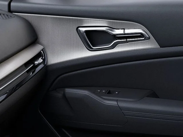 New 2026 White Kia X-Line image 26