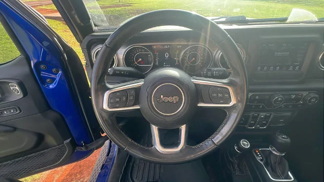 Used 2018 Blue Jeep Unlimited Sahara image 22