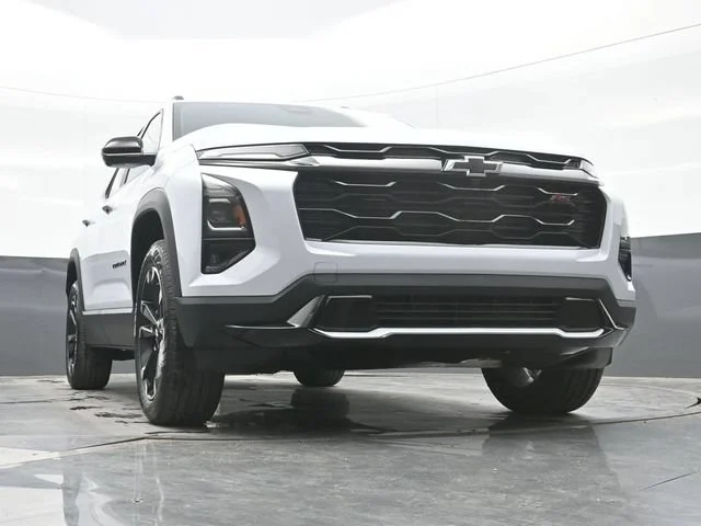 2027 Chevrolet Equinox RS - Photo 22