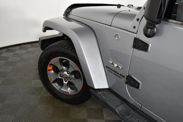 Used 2016 Silver Jeep Unlimited Sahara image 13