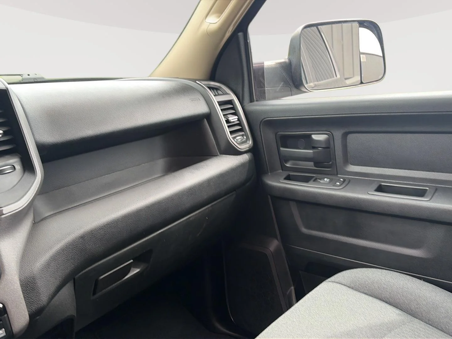 Certified Used 2020 Granite Crystal Metallic Clearcoat Ram Tradesman image 30