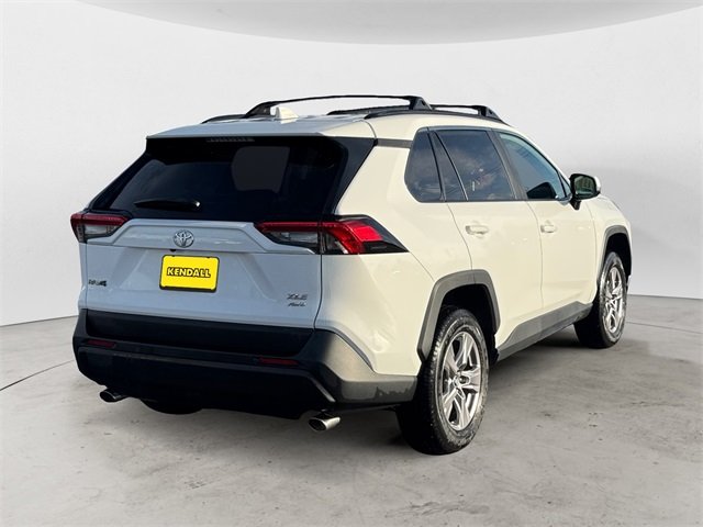 2024 Toyota RAV4 XLE photo 4