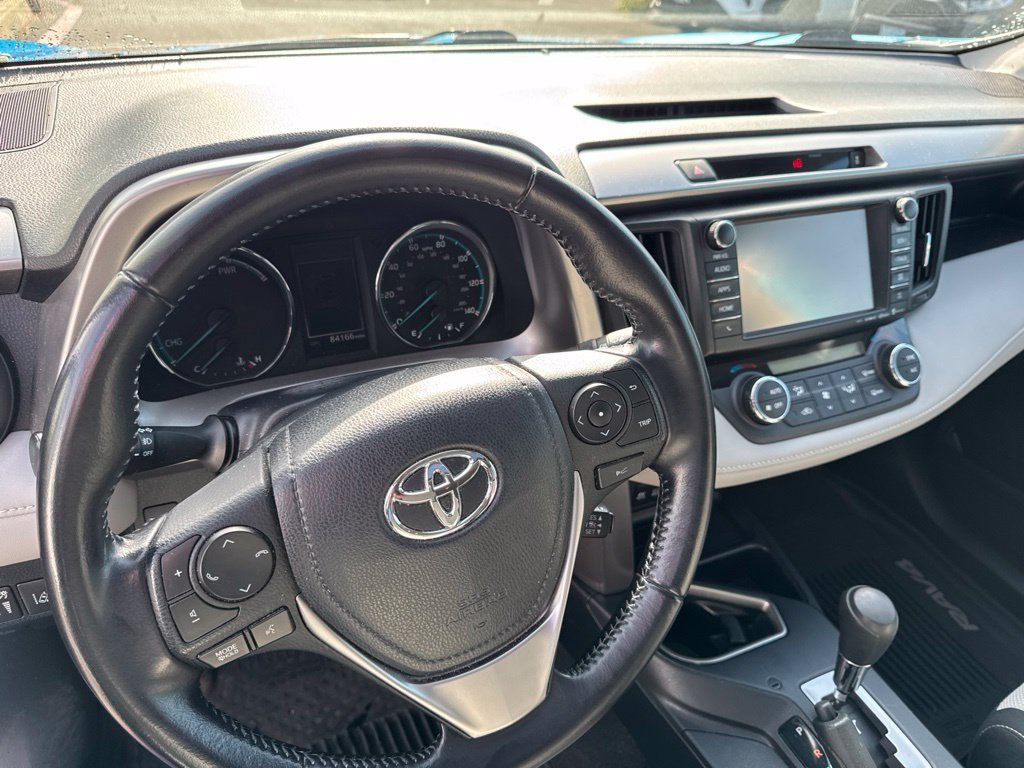 Used 2016 Electric Toyota XLE image 5