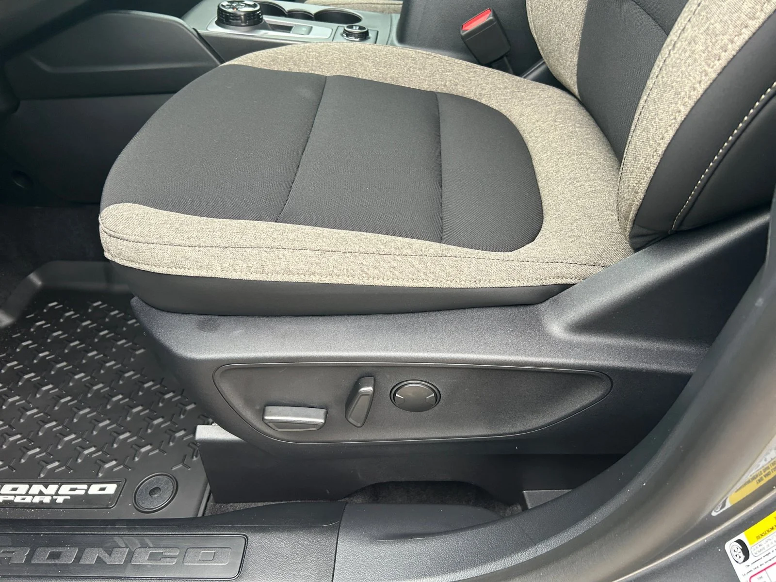 New 2026 Carbonized Grey Metallic Ford Big Bend image 14
