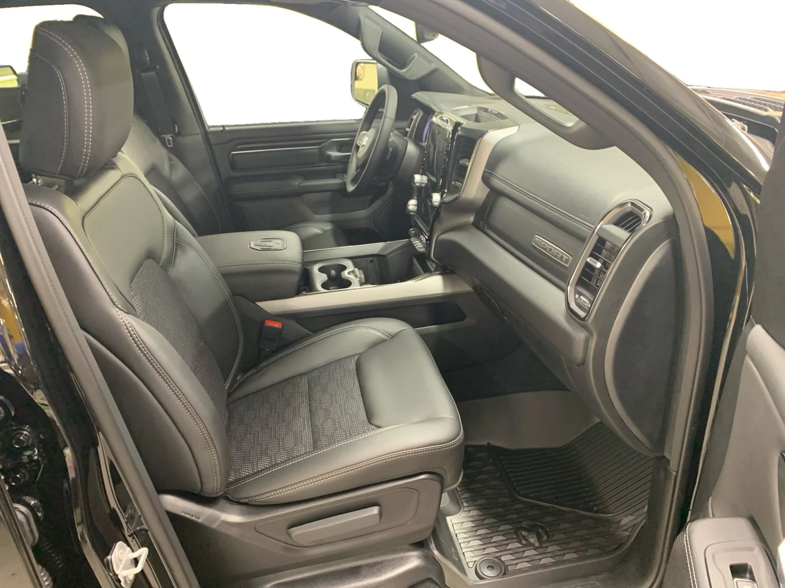 New 2026 Diamond Black Crystal Pearl Ram Sport image 17