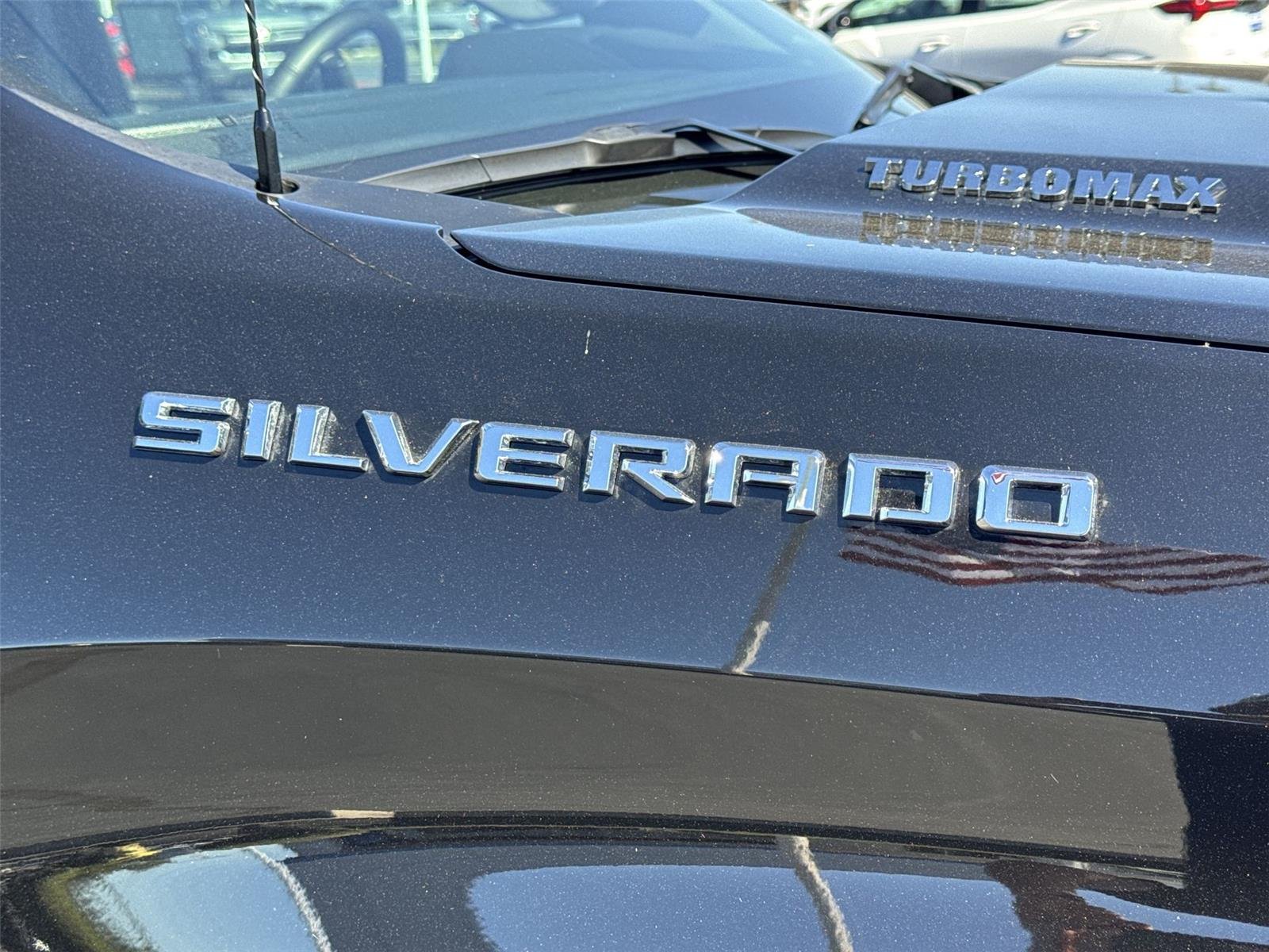 2025 Chevrolet Silverado 1500 LT - Photo 39