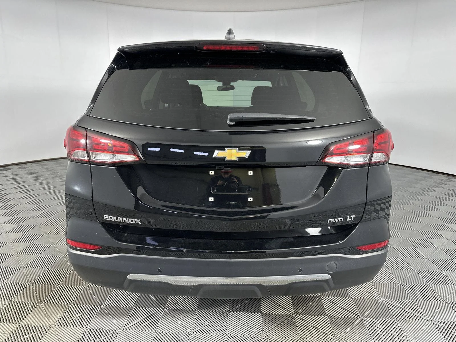 Used 2024 Mosaic Black Metallic Chevrolet LT image 22