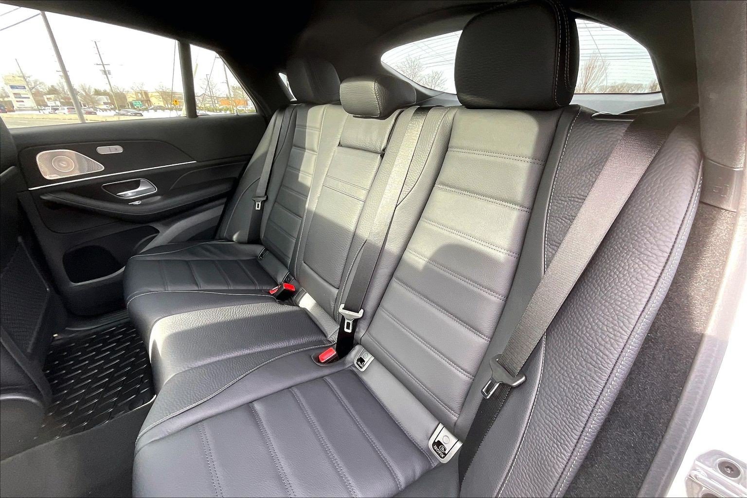 New 2026 Polar White Mercedes-Benz GLE 450 image 23