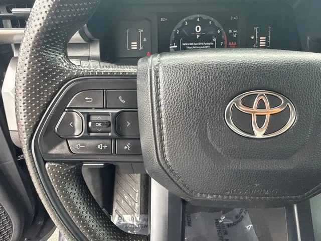 Used 2024  Toyota SR5 image 25