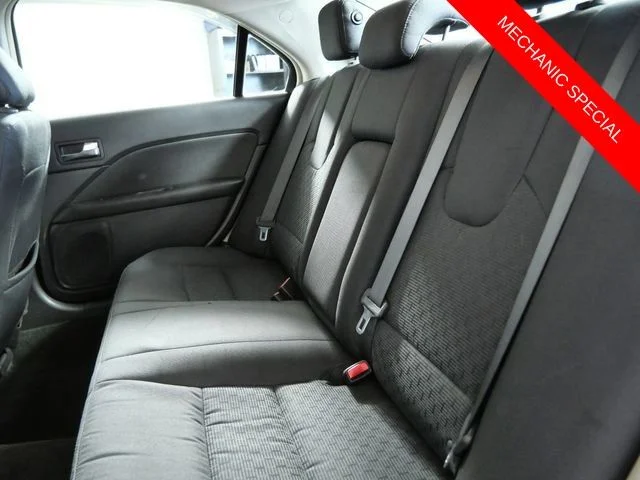 Used 2012 Red Ford SE image 14