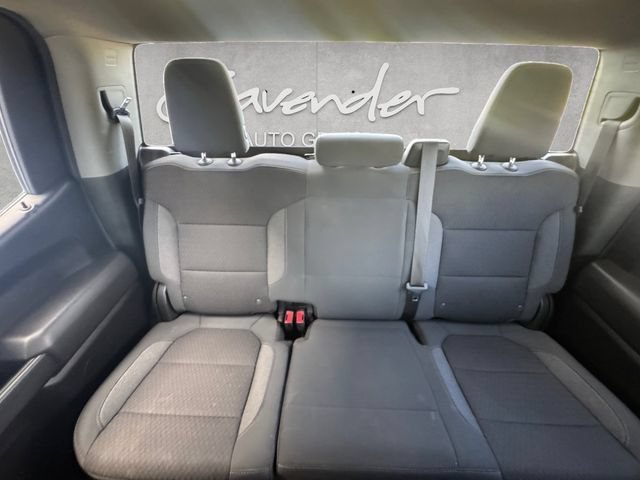 Used 2022 Black Chevrolet Custom image 22
