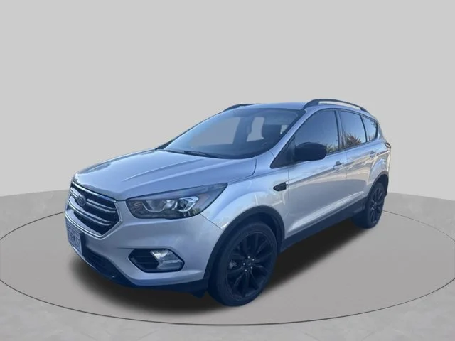 Used 2019 Silver Ford SE image 2