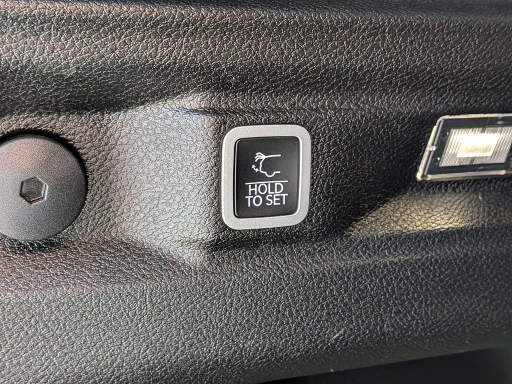 Used 2023 Black Jeep Limited image 10