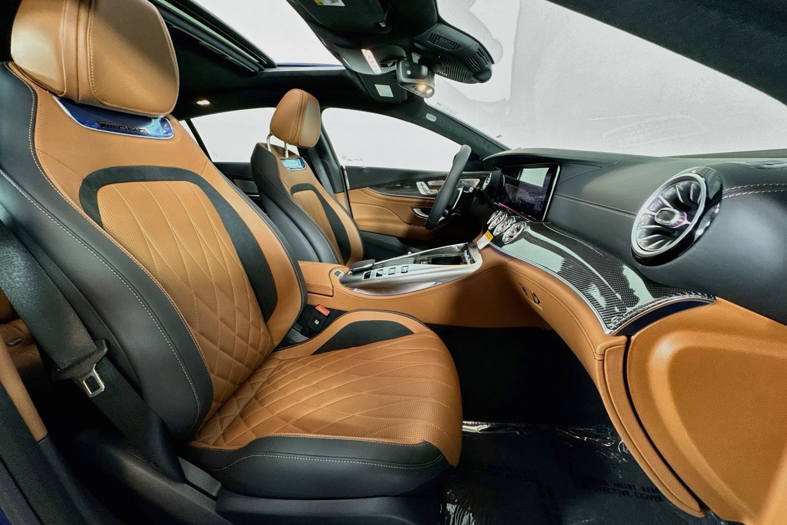 New 2026 MANUFAKTUR Starling Blue Magno Mercedes-Benz AMG® GT 43 image 26