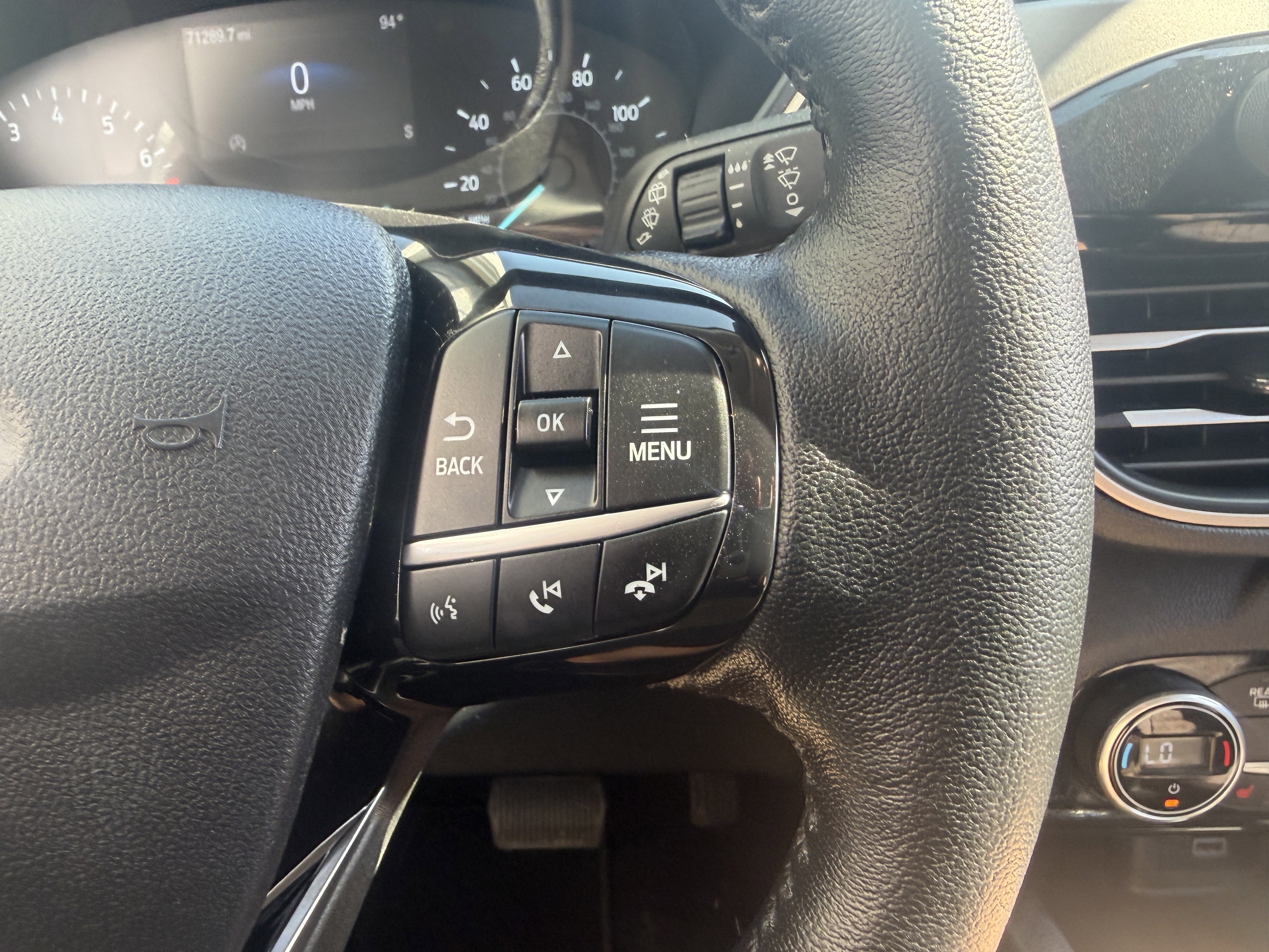 Used 2021 Oxford White Ford SE image 32
