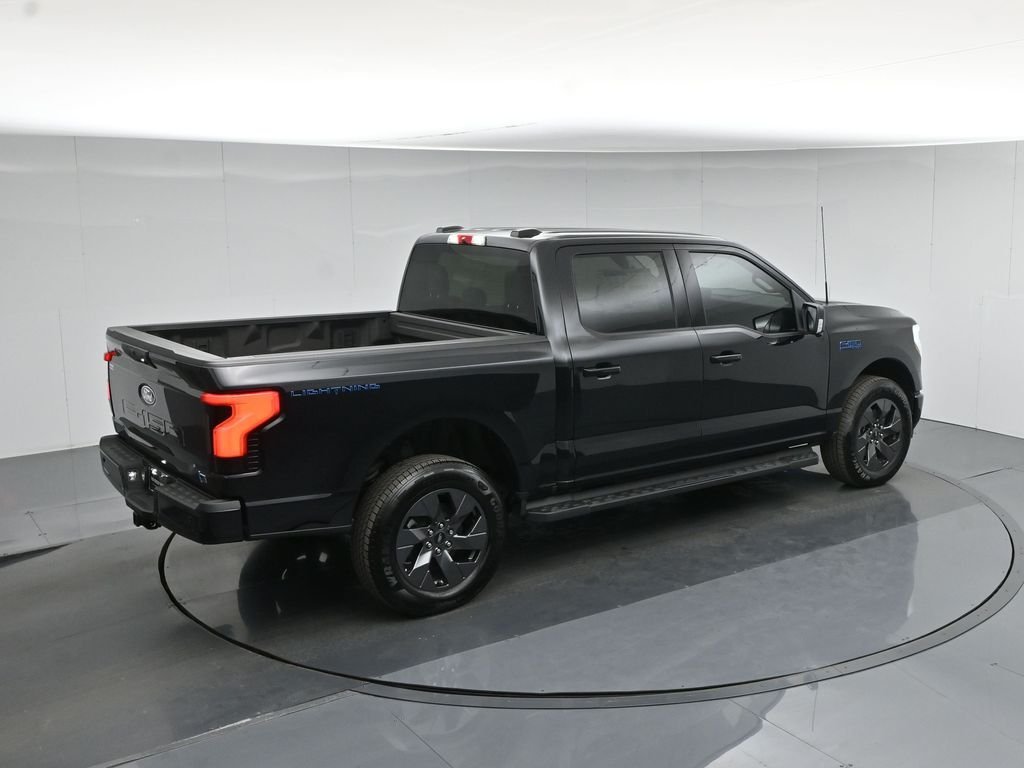 2025 Ford F-150 Lightning Flash - Photo 41