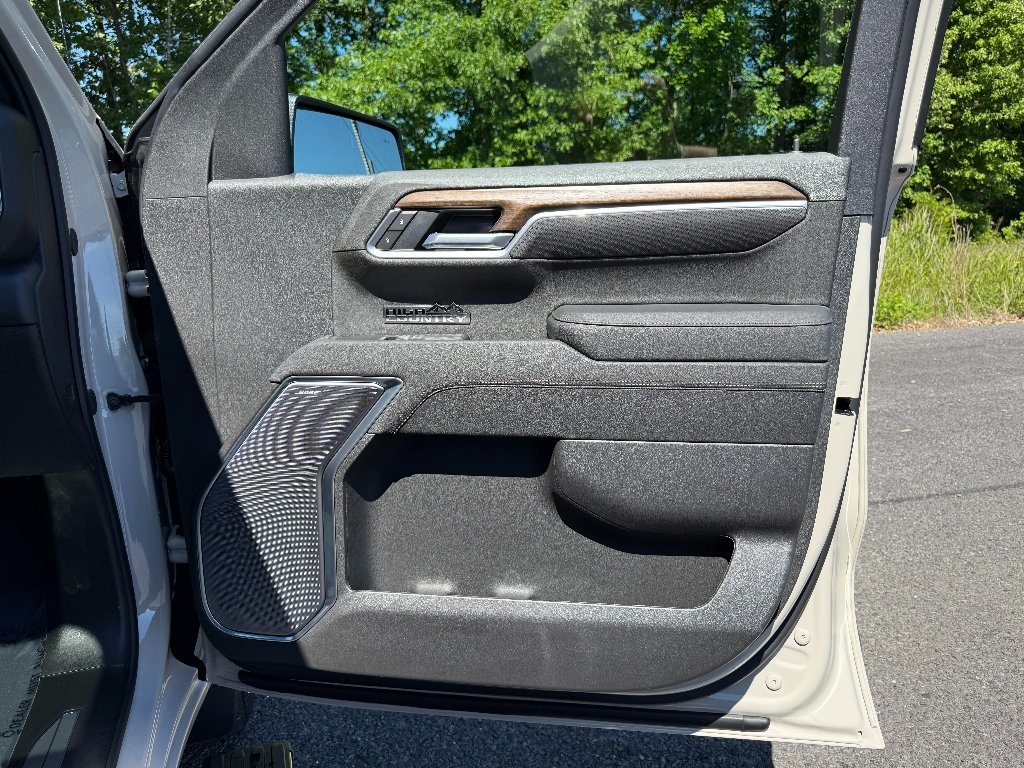 2026 Chevrolet Silverado 1500 High Country - Photo 32