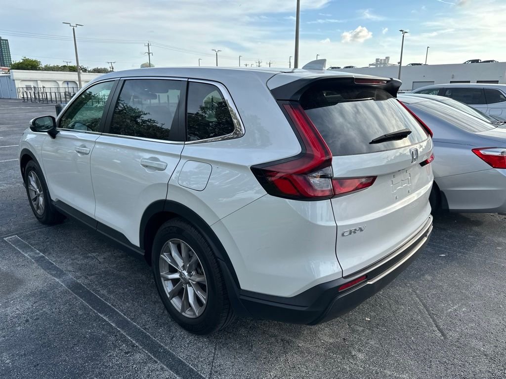 Used 2024 White Honda EX image 10