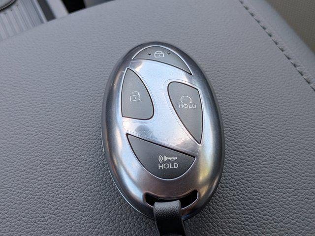 New 2026 Shimmering Silver Hyundai SEL AWD image 33