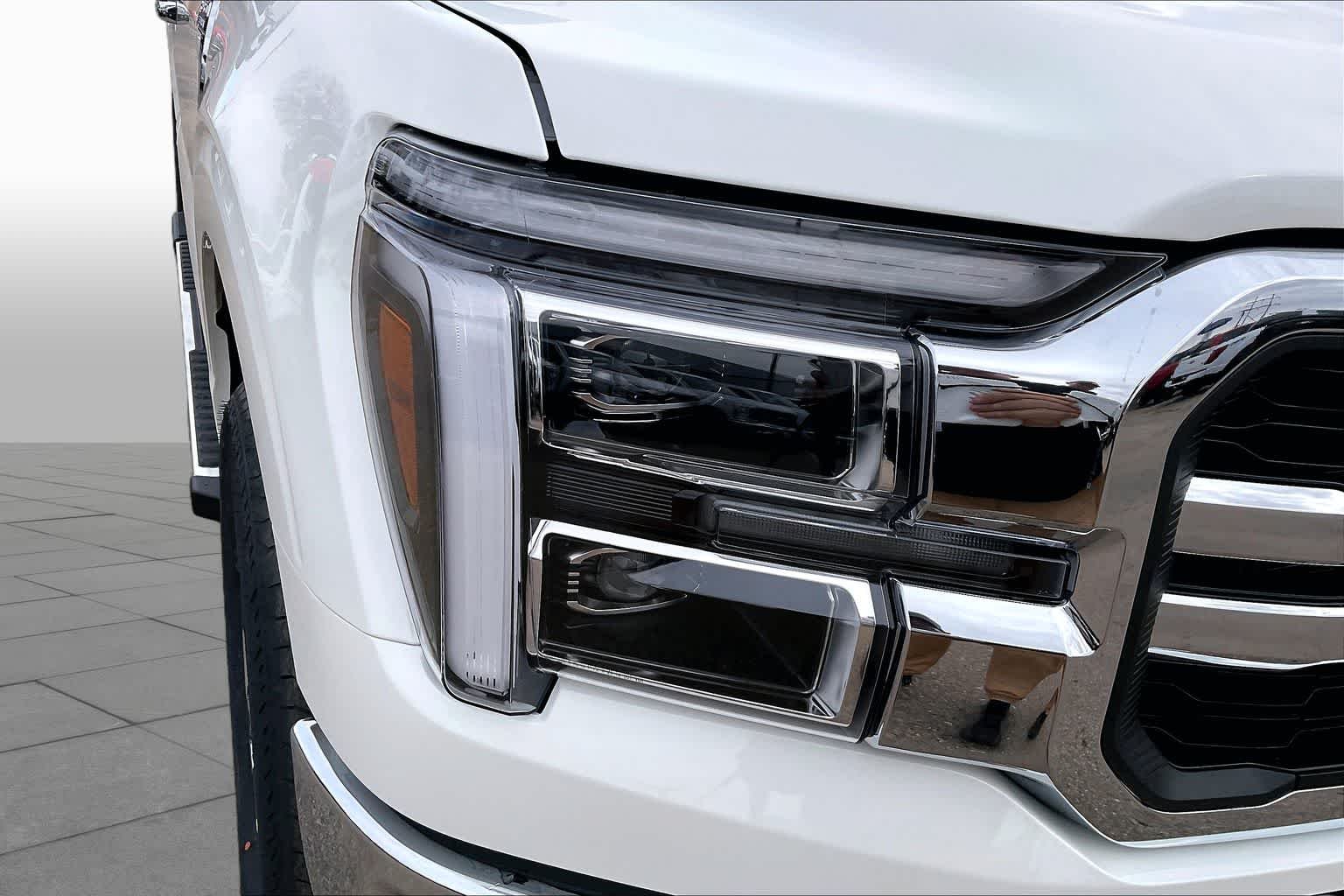 New 2026 Star White Metallic Tri-Coat Ford Lariat® image 13