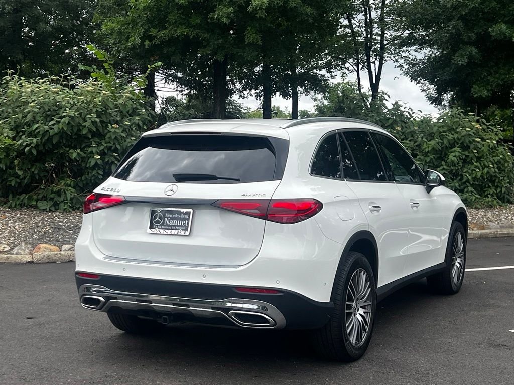 Used 2023 White Mercedes-Benz GLC 300 image 5