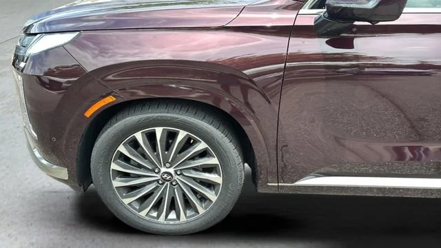 Used 2024 Red Hyundai Calligraphy image 29