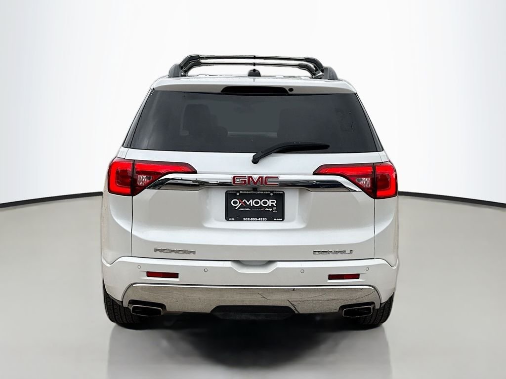 Used 2017 White Frost Tricoat GMC Denali image 6