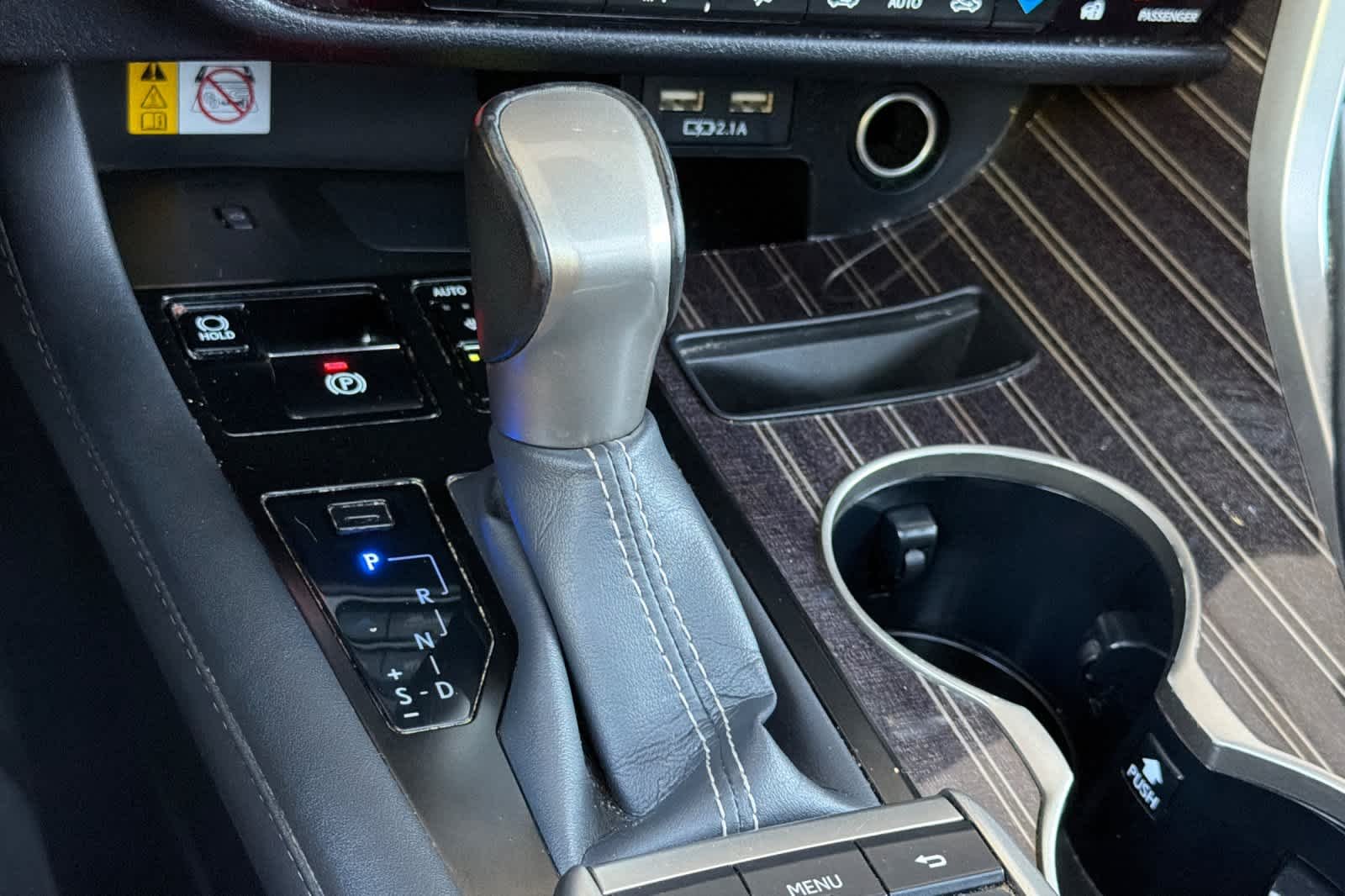 Certified Used 2022 CAVIAR Lexus  image 24